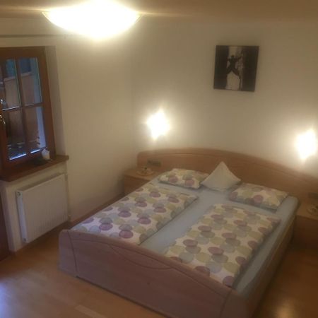 Apartments Dilln Guetl Tires Bagian luar foto