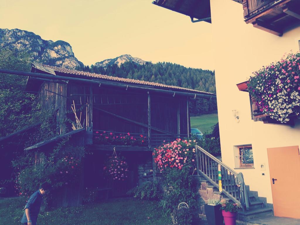 Apartments Dilln Guetl Tires Bagian luar foto